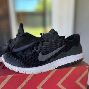 Nike free runners